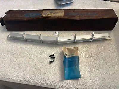 NOS 1969 70 Mustang Torino Fairlane Ranchero Hood Scoop Grille MINT! • $119.99