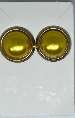 Vintage Beautiful Gold Tone Faux Yellow Pearl Pierced Earrings • $10