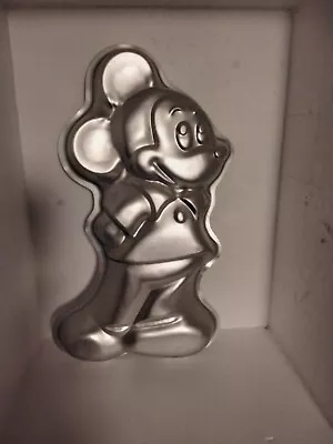 Vintage 1978 Wilton 515-1805 Disney Mickey Mouse Cake Pan Full Body 17  X 8  X 2 • $9.99