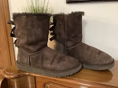 UGG 1016225 Bailey Bow II BOOTS ~ Womens 9 ~ Chocolate Brown Suede Sherpa Lined • $34.90