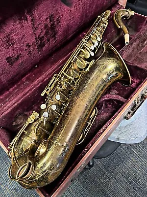 The Martin Tenor Sax Vintage 1946 - Original Lacquer • $1599.99