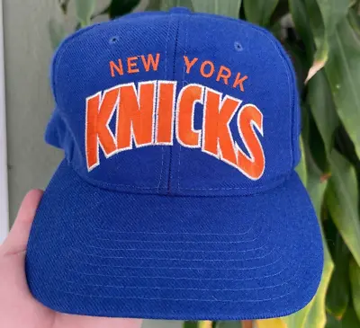 Vintage 90s Starter New York Knicks NBA Basketball Arch Logo Blue Snapback Hat • $99