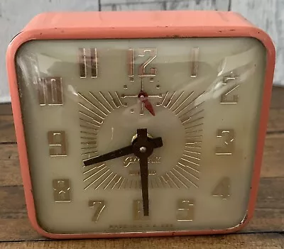 Vintage MCM Gilbert Salmon /Coral Color Nite Glo Alarm Clock FOR PARTS OR REPAIR • $22.99