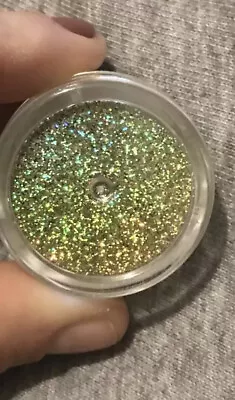 £5 • Buy Mac Glitter Sample In The Shade 3D Brass Gold Discounted
