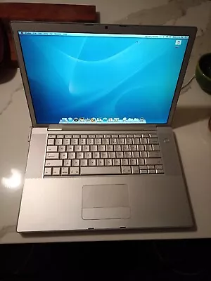 MacBook Pro 15  Core Duo 2GHz A1150 2006 With Charger • $78