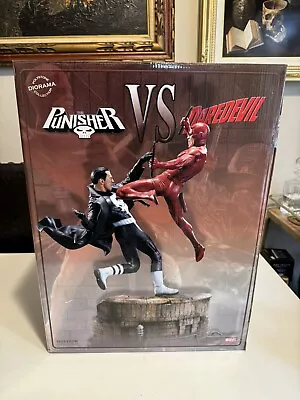 Sideshow Collectibles Punisher Vs Daredevil Diorama Statue Marvel New • $449.99