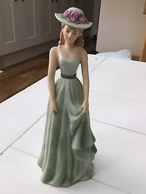 £5 • Buy Girl Figurine In Green Dress, SBL Pride Of Place Collectables