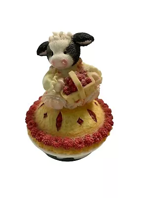 Vintage 1998 Mary's Moo Moos Cow Pie You're My Cutie Pie No Box Enesco Figurine • $29.99