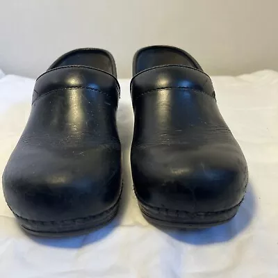 Dansko Size 40 Vegan Black Slip-On Clogs Women's • $24