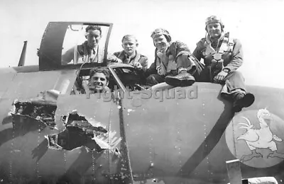 WW2 Picture Photo US Crew Of Bomber B-26 Marauder After A Mission  3669 • $6.26