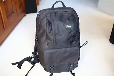 LowePro Fastpack 350 Camera Backpack • £9.99