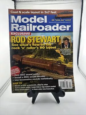 Model Railroader Magazine Dec 2010 • $8.99