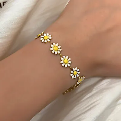 Ladies Girls Cute White Sweet Daisy Sunshine Flower Bracelets Womens Handchains • £7.99