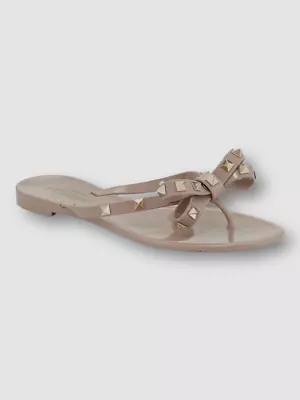 $450 Valentino Garavani Women Beige Rockstud Jelly PVC Thong Sandals EU 35/US 5 • £121.80