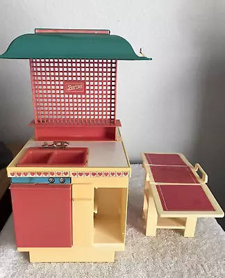 Barbie Dream House Kitchen Stove Refrigerator  DishwasherSide Table Vintage 1984 • $7.99