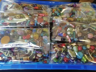 £2.50 • Buy Job Lot Mixed Beads Charms Jewellery Making Bracelets Necklaces - Assorted Bags