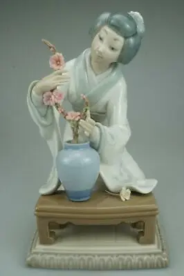 £283.87 • Buy Lladro #4840 Oriental Girl Issued 1973 Retired 1997 Japanese Geisha