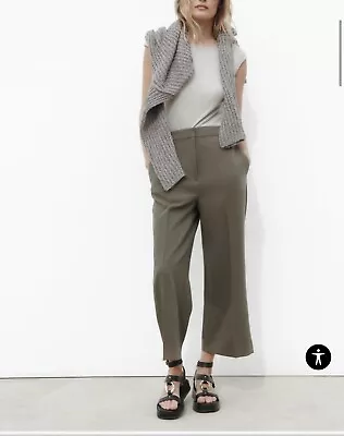 $22 • Buy Women's Zara Green Wide Leg Cropped Pant Size M NWT