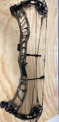 PSE Fortis 33 EC2 70 Pounds Right Hand Compound Bow Kuiu Verde • $875