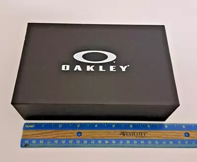 GENUINE OAKLEY GIFT STORAGE BOX 8 X5 X2.5  BLACK MAGNETIC CLOSURE-EMPTY BOX ONLY • $15.95
