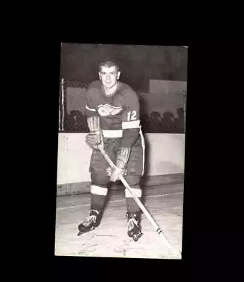 Metro Prystai 1950s JD McCarthy Vintage Postcard Detroit Red Wings • $14