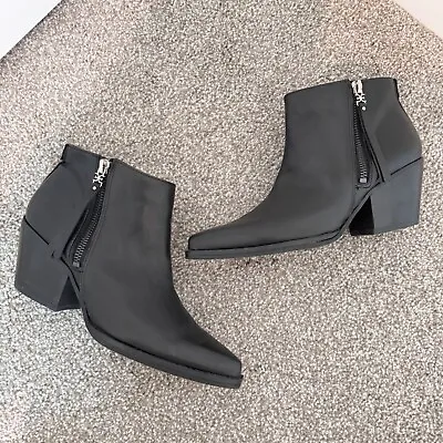 Sam Edelman Walden Leather Ankle Boot Side Zip Point Toe Heel Booties Black 5.5 • $45.88