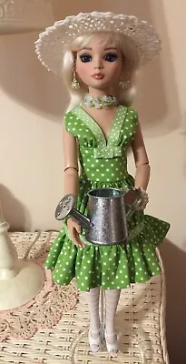 TONNER  Ellowyne Patience Marley  Watering Can For 12 -16   Dolls  Brand New • $4.95