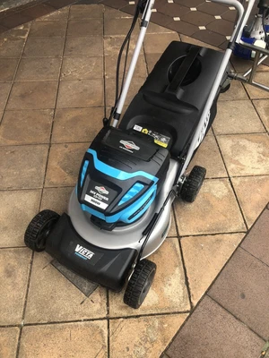 $399 • Buy VICTA Twin 36 Volt  Powercut Lawn Mower Cordless  Demo & Bonus Used Blower Skin