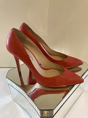 Zara Leather Coral Colour Court Shoes Size EU40 • £15