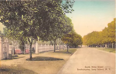 C.1920 Homes South Main St. Southampton LI NY Post Card • $10