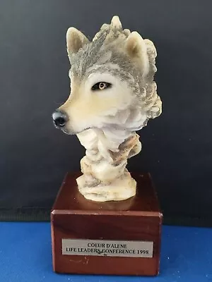 Mill Creek Studios  Keen Eye  Small Wolf 6 H Figurine #14004 • $22.99