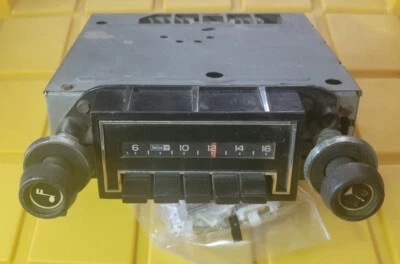 $39.99 • Buy Vintage NOS 1970's Chevrolet GMC Truck Van AM RADIODelco 7933641 LOT Sale (2)