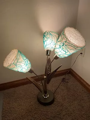 Vintage Mid Century Modern 3-Globe Spaghetti Table Lucite Lamp • $1000