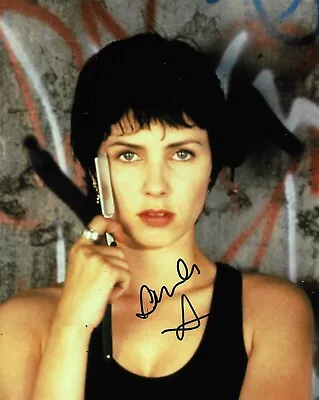 Sadie Frost Signed Shopping 10x8 Photo AFTAL  • £24.99