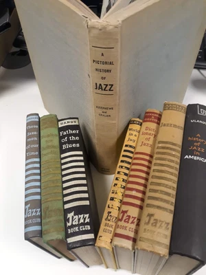 £20 • Buy 8x Jazz Book Club Books RSPCA Middlesex/herts