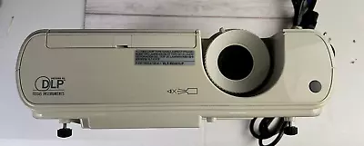 Mitsubishi XD221U DLP Projector For Presentation Cinema Home  Gaming  • $75