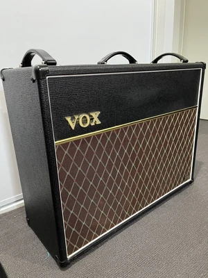 $500 • Buy Vox AC30-VR Guitar Amplifier