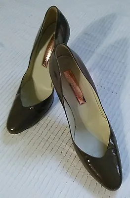 Rupert Sanderson Designer Mink Grey (Brown) Patent Leather Pumps!! Size 37.5  • $35