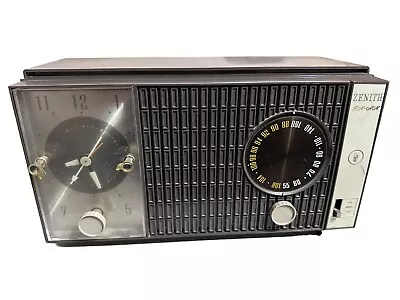 Vintage Zenith AM/FM Clock Tube Long Distance Radio Z374 - Works • $44.99