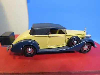 Solido 1937 Packard Super-Eight #4037 Yellow  Diecast 1/43 5.5 Inch Italy • $22