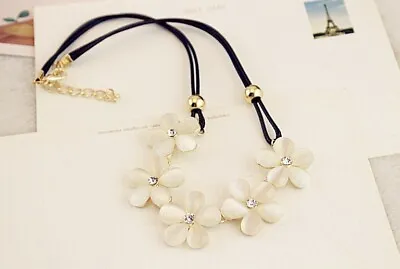 Women Daisy Flower Necklace Tie Pearl Choker Boho Jewellery Gypsy Bohemian Gift • £4.99