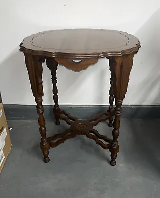 Mahogany  Victorian Parlor Table Octagon Hand Carved  Detail Spindle Legs • $399