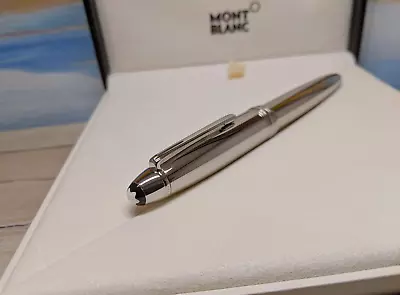 MONTBLANC Meisterstuck Solitaire Stainless Steel LeGrand 146 Size Fountain Pen • $899