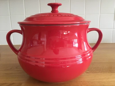 £20 • Buy Le Creuset Large Bright Red 3.8L Bean Pot/Soup Tureen/Casserole + Lid Never Used