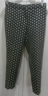 Women's Vince Camuto Black & White Diamonds Pattern Crop Pants Size 4P • $12.99