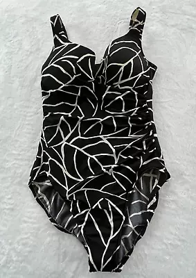 Miraclesuit Underwire One Piece Ruched Navy Black White Lined Women's Size 14 • $39.99