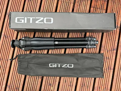 £475 • Buy Gitzo Mountaineer Tripod Series 2  Carbon & Aluminium GT2331 Box Open & Unused.