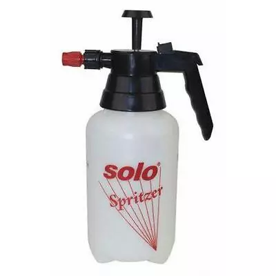 Solo One-Hand Pressure Sprayer 1.5 Qt Ergonomic Grip For Gardening Fertilizer • $23.37