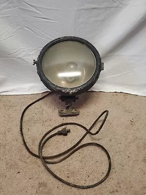 Rare Vintage NATIONAL XRAY REFLECTOR CO. CHICAGO Large Spotlight & Bracket • $70