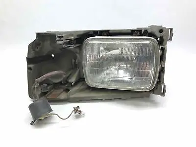 81 - 85 Mercedes Benz 300SD W126 Drivers Left Headlight OEM ID 1268200359 *Note* • $116.10